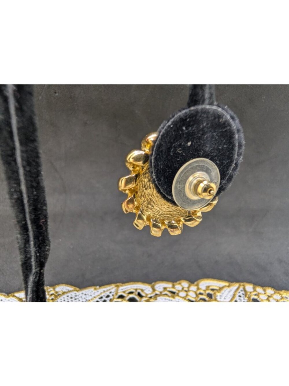 Vtg Christian Dior Faux Pearl Gold tone Chain Earrings 1.25"  Designer Runway - Picture 7 of 16